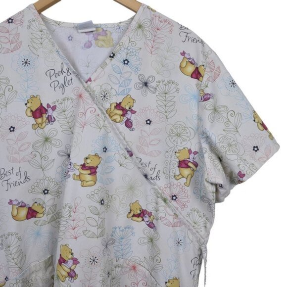 Disney Scrub Top Winnie the Pooh  Bear Piglet Medical Cream Size XL - Picture 4 of 14